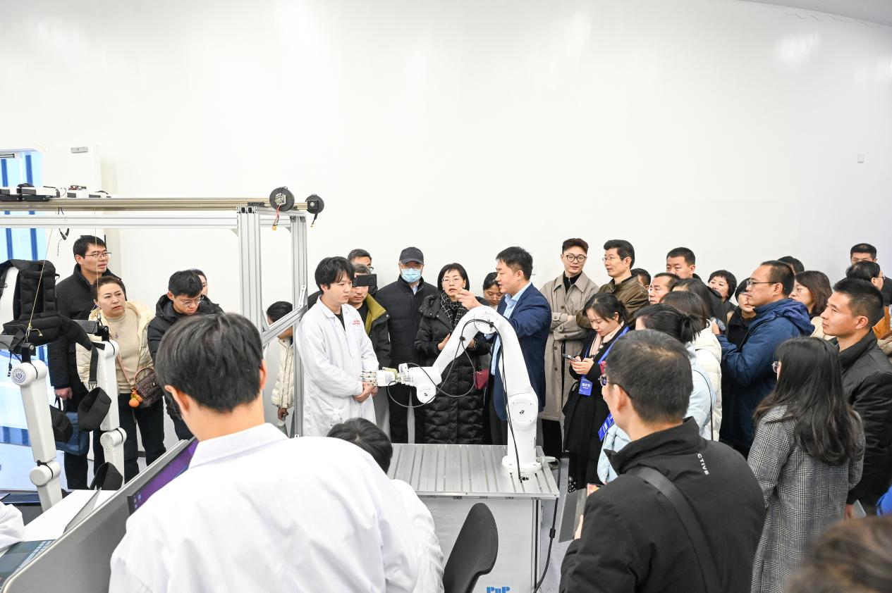 新球体育平台